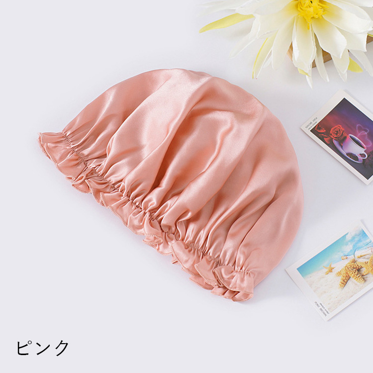 シルク100%の医療用ナイトキャップ。M/L/XLのサイズ展開で、脱毛や抗がん剤治療によりデリケートになった頭皮を摩擦レスで優しく保護します。