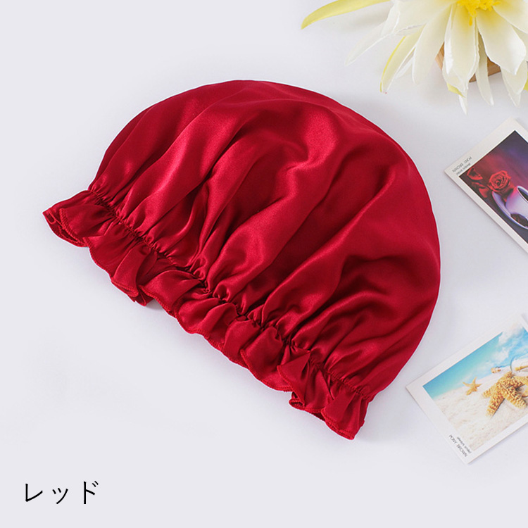 シルク100%の医療用ナイトキャップ。M/L/XLのサイズ展開で、脱毛や抗がん剤治療によりデリケートになった頭皮を摩擦レスで優しく保護します。