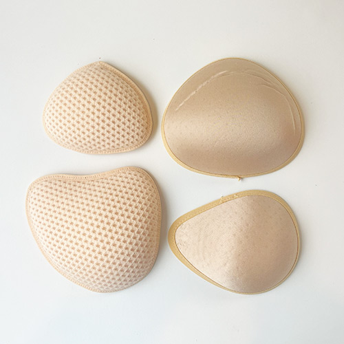 乳がん術後に肌触りと軽さで選ぶ軽量乳房パッド2種類